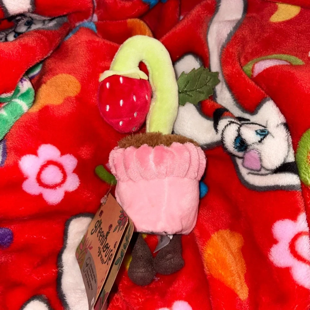 NWT Greenhouse Russ Plush Strawberry Potted Plant 6 INCHES Kaitlyn” QUICK SHIP - Picture 3 of 4